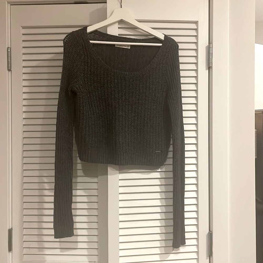 Small Abercrombie & Fitch sweater
